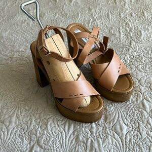 Steve Madden platform sandals size 8
